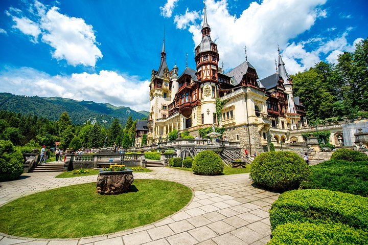 4-Day Inside Transylvania & Transfagarasan Tour from Bucharest