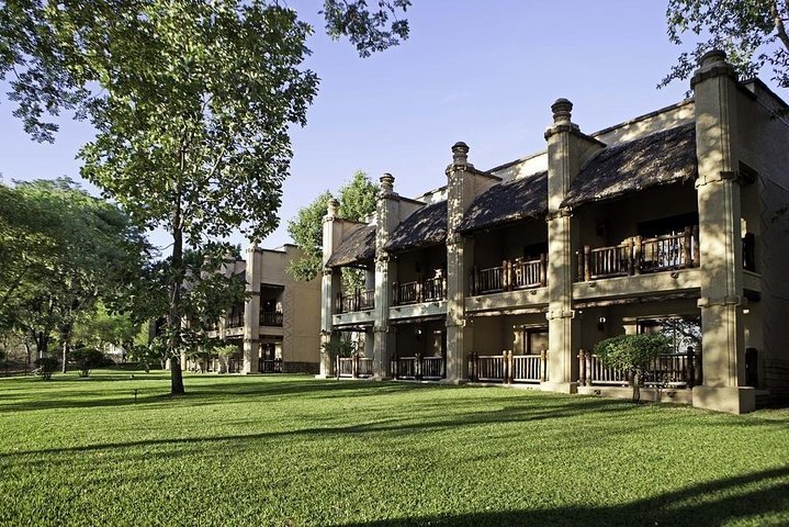 6 Days / 5 Nights The Kingdom Hotel Package