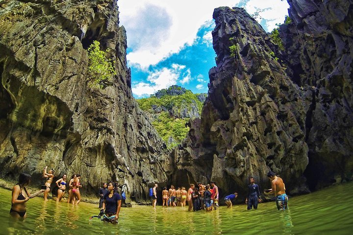 Palawan: Puerto + El Nido + Coron - 8 Days 7 Nights