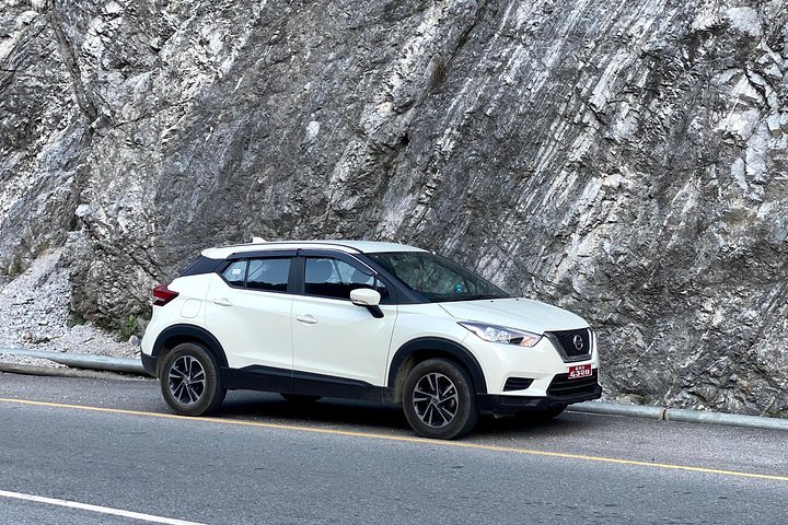 Pokhara - Kathmandu Private Tour with Luxuries Car and Jeep