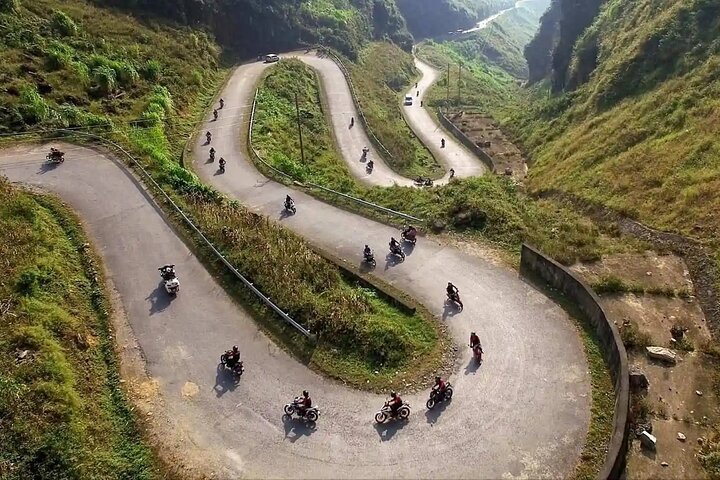 5 Days 4 Nights Ha Giang Easy Driving Motorbike Tours